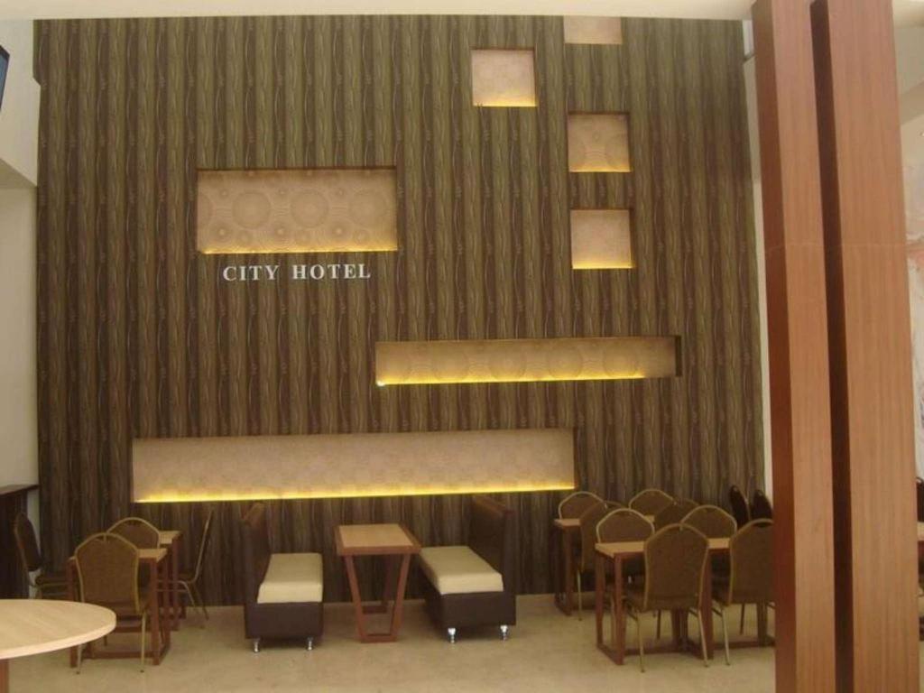 City Hotel Tasikmalaya Exterior photo